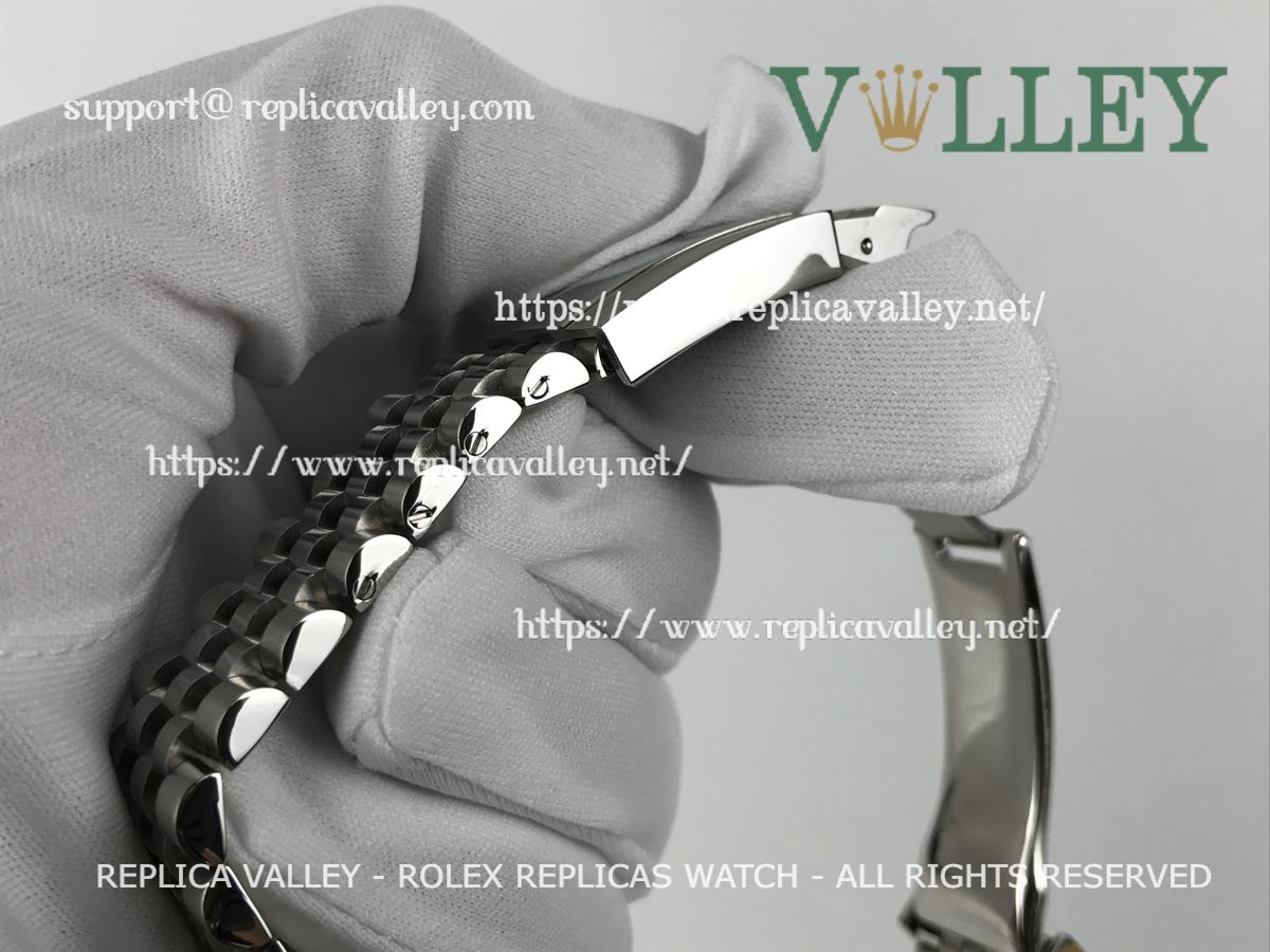 GM101 Rolex GMT-Master II 126710 Batgirl Ceramic Bezel