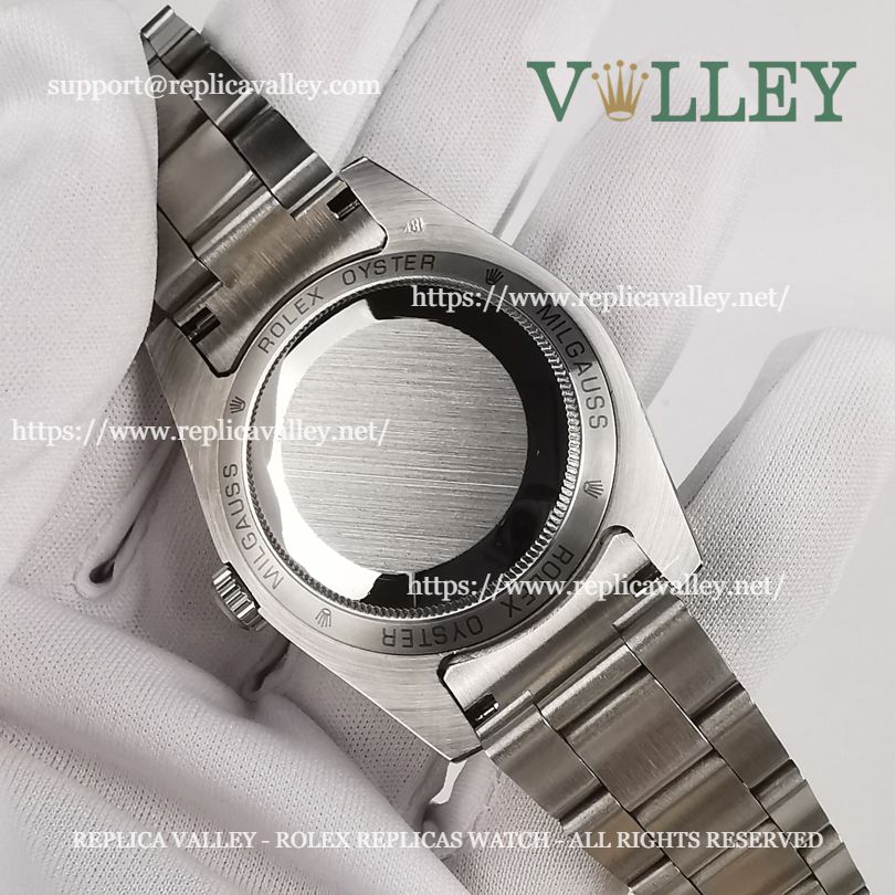 M002 Rolex Oyster Perpetual Milgauss 116400 Z-Blue Dial