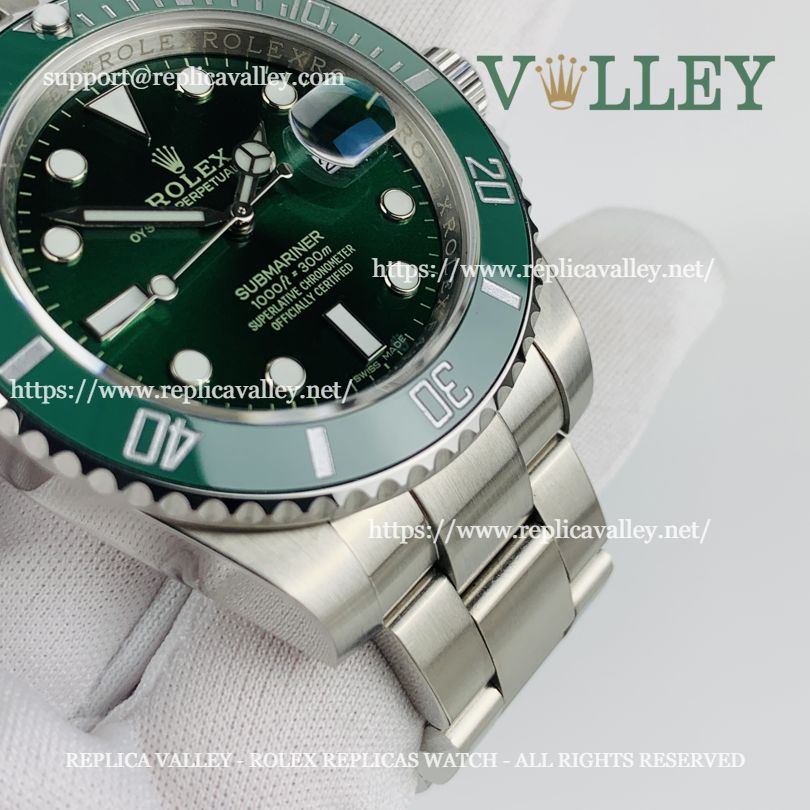 Submariner sales hulk replica