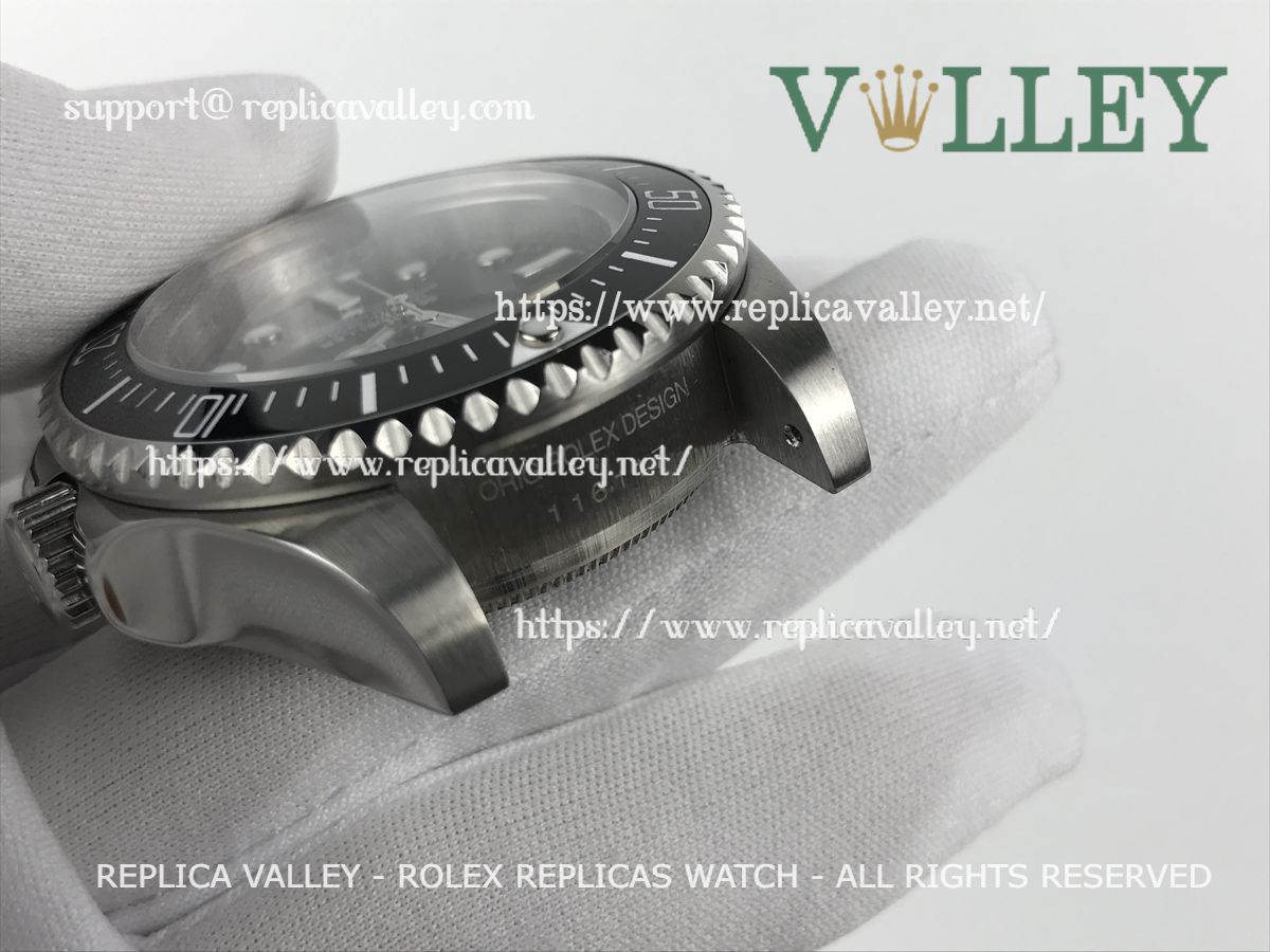 SD002 Rolex Sea-Dweller 126660 Black Dial