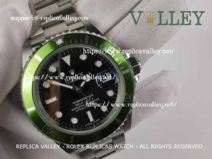 Rolex Submariner 16610LV 50th Anniversary Kermit