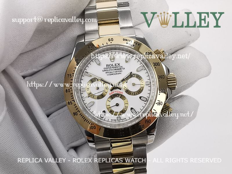d201-rolex-daytona-116503-two-
